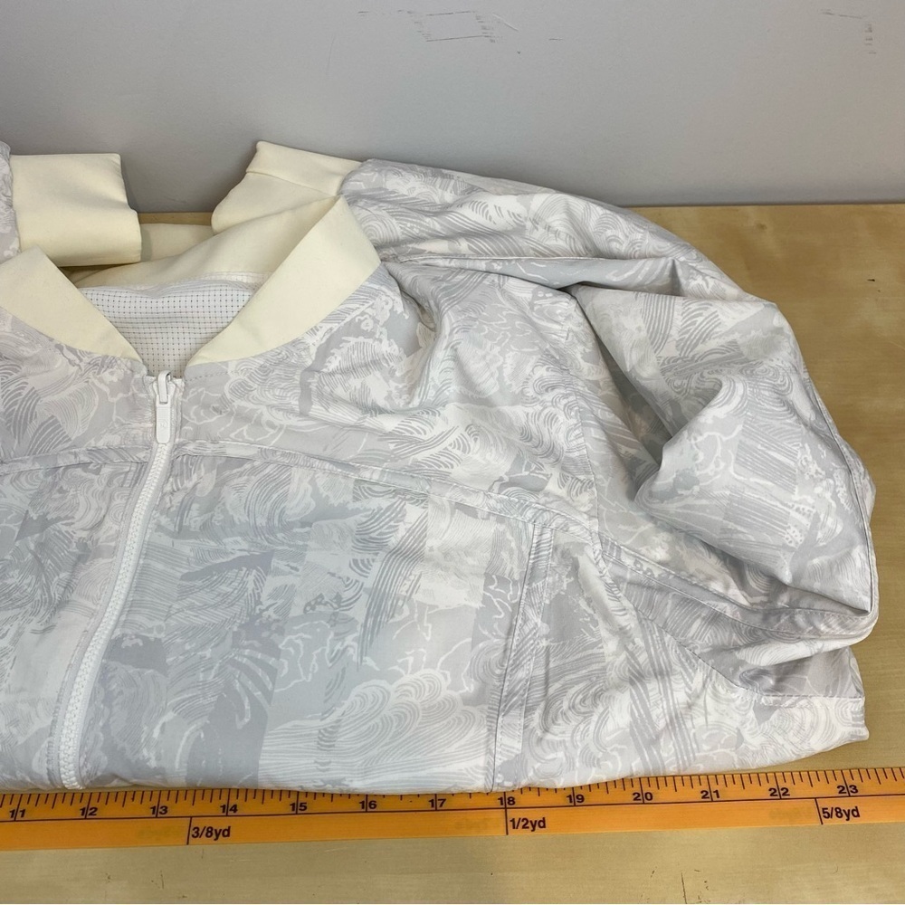 Lululemon • bomb around reversible bomber jacket - Picture 12 of 13